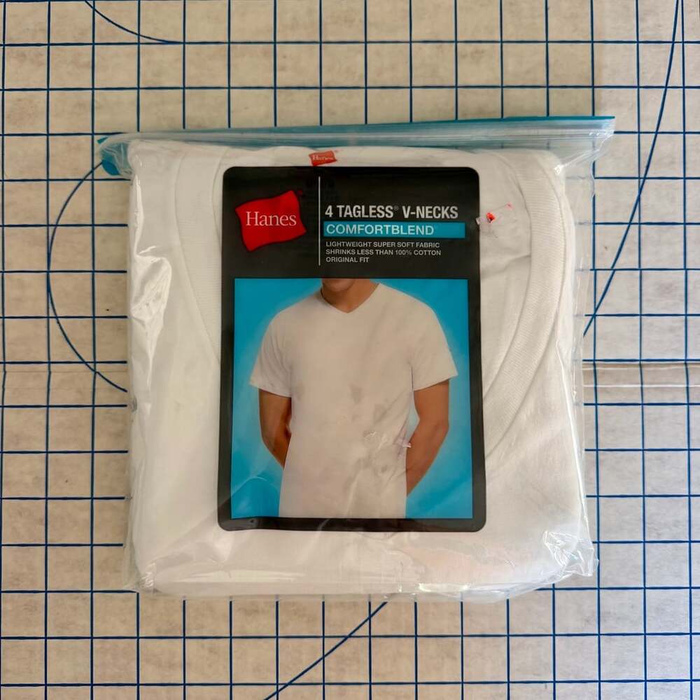 Hanes Mens XL WHITE V-Neck Tees 4 Pk Tagless Ultimate Comfort Blend Soft Wicking